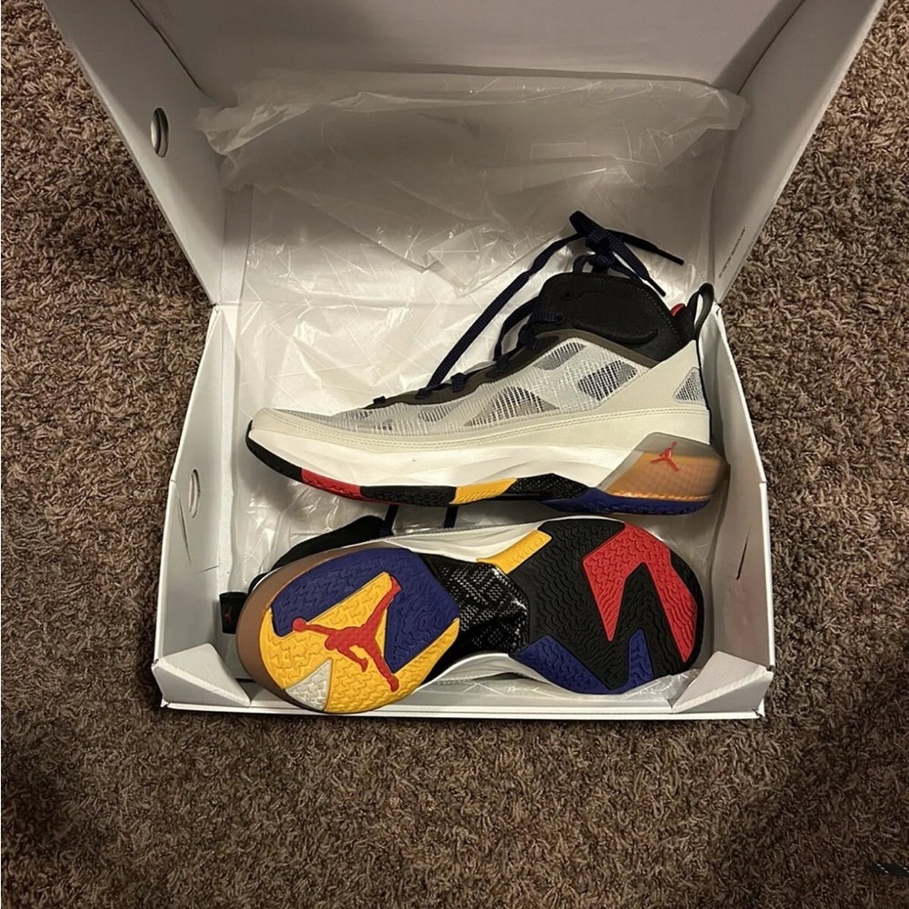 Air Jordan 37 XXXVII Hare Size 12 NIB